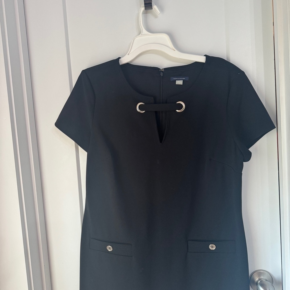 TOMMY HILFIGER Women's Black Short Sleeve Keyhole Above The Knee Shift Dress 14 - Picture 9 of 14